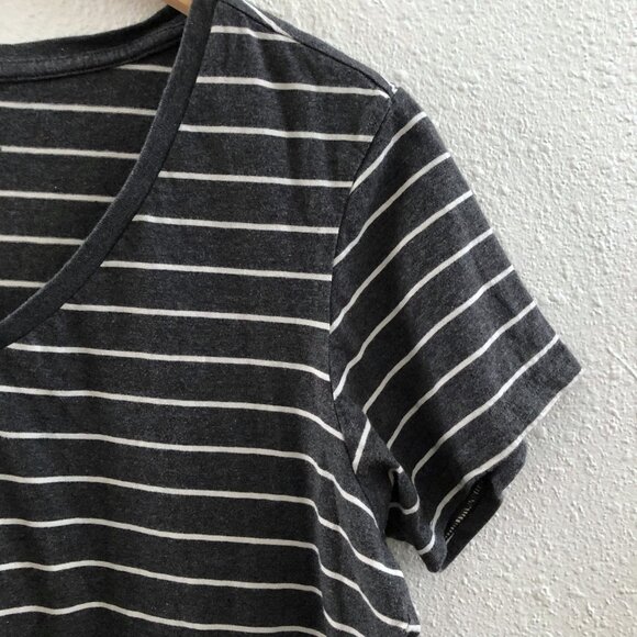 PACT Organic Cotton  Softspun V-Neck Tee Size Large - Picture 6 of 11